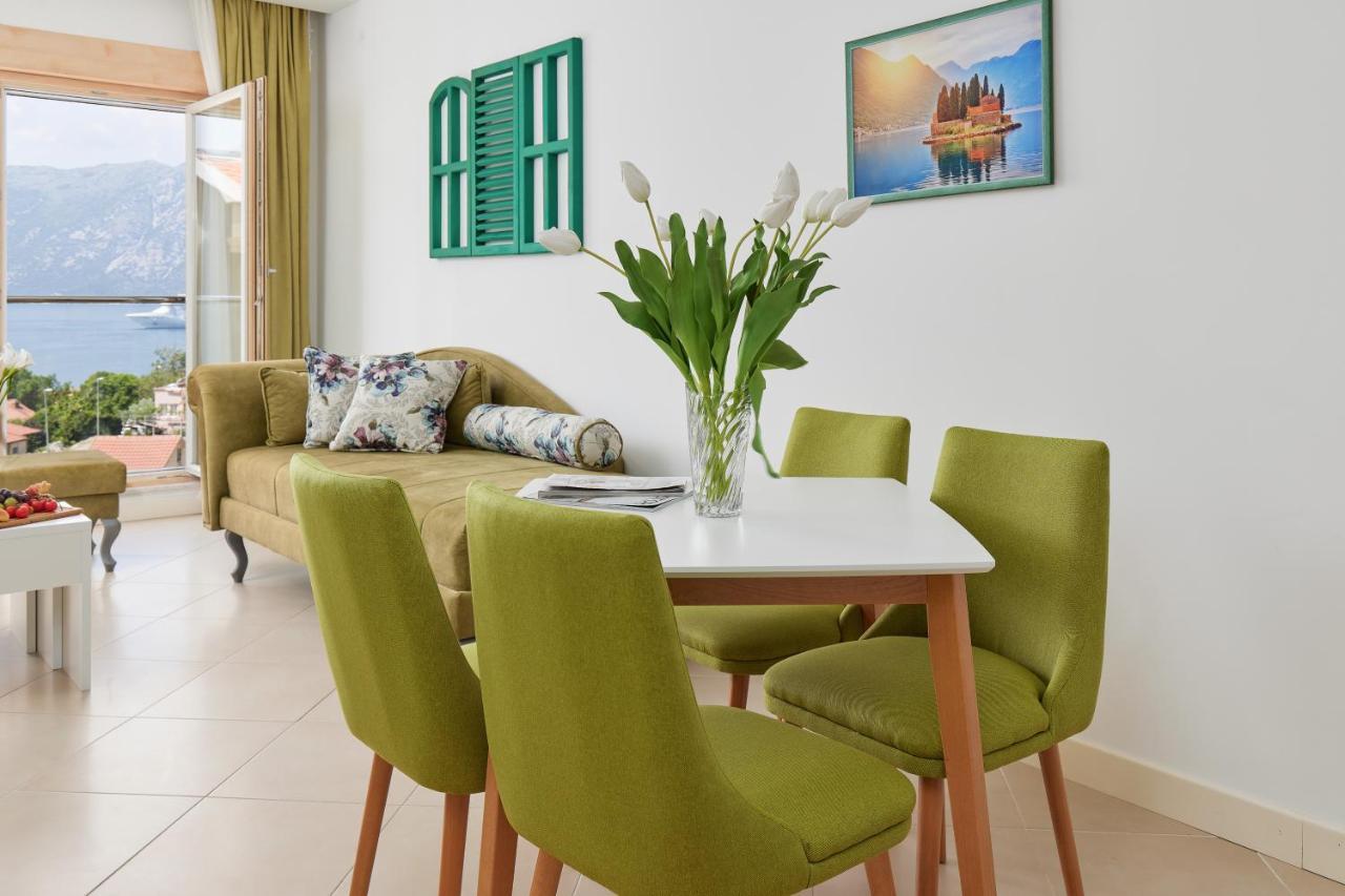 M&M&M Apartments Kotor Eksteriør billede