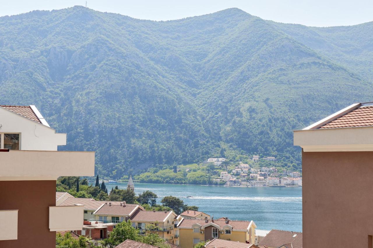 M&M&M Apartments Kotor Eksteriør billede